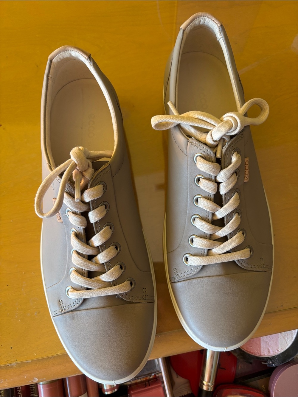 Ecco Women's Light grey Leather Lace-Up Sneakers
